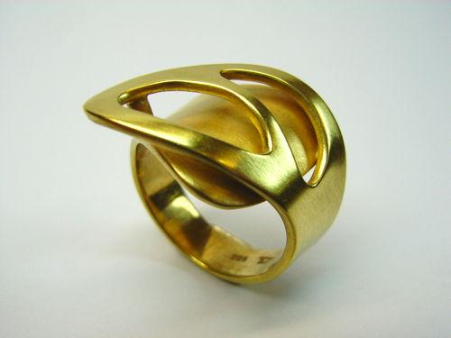 Norbert Ferkinghof Dipl. Designer - Goldschmied