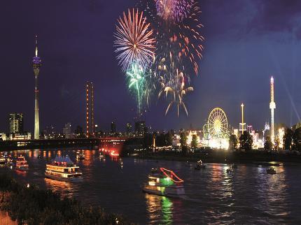 Schifffahrt zum Kirmes-Feuerwerk auf der MS Riverstar