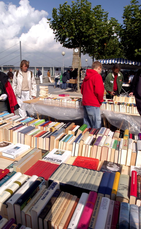 Büchermeile Düsseldorf Altstadt 2011